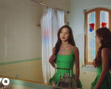 deja vu – Olivia Rodrigo